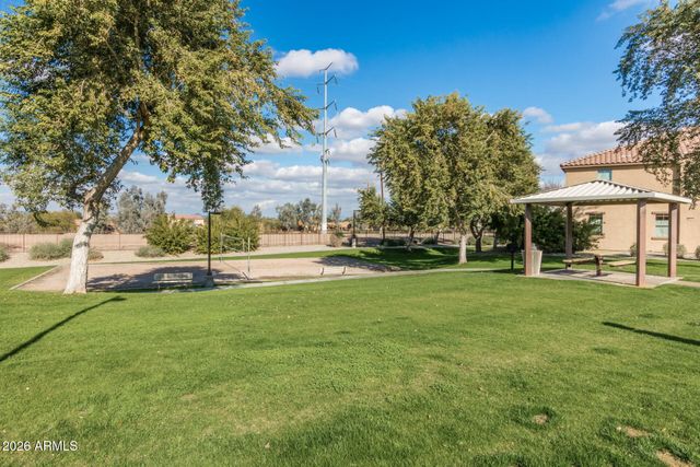 2954 E DONNER Drive, Phoenix, AZ 85042