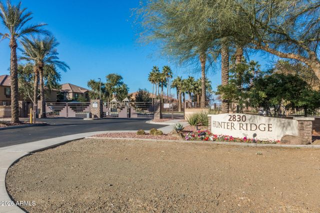 2954 E DONNER Drive, Phoenix, AZ 85042