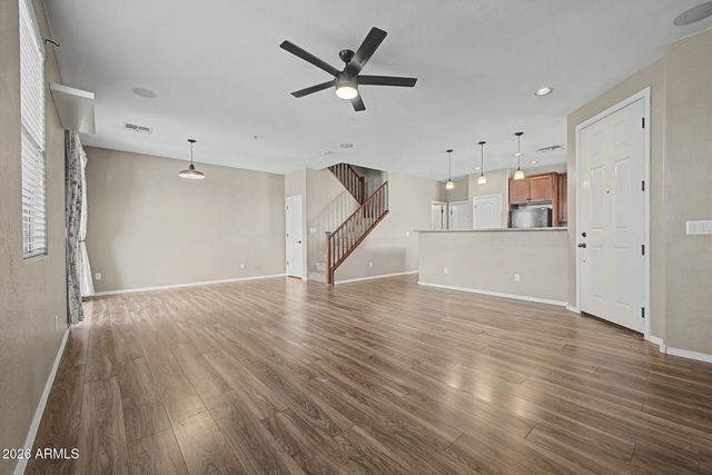 2954 E DONNER Drive, Phoenix, AZ 85042