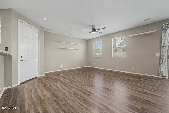 2954 E DONNER Drive, Phoenix, AZ 85042