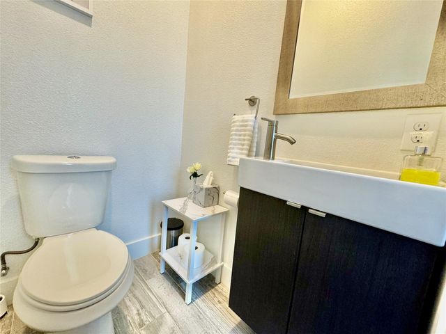 1914 Blodgett Street C, Houston, TX 77004