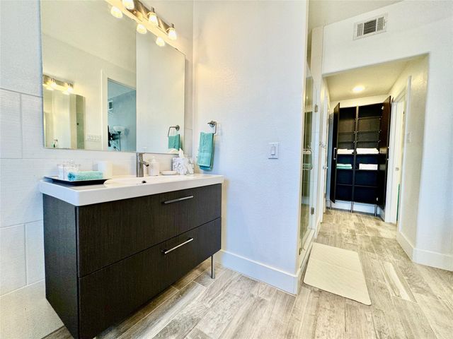 1914 Blodgett Street C, Houston, TX 77004