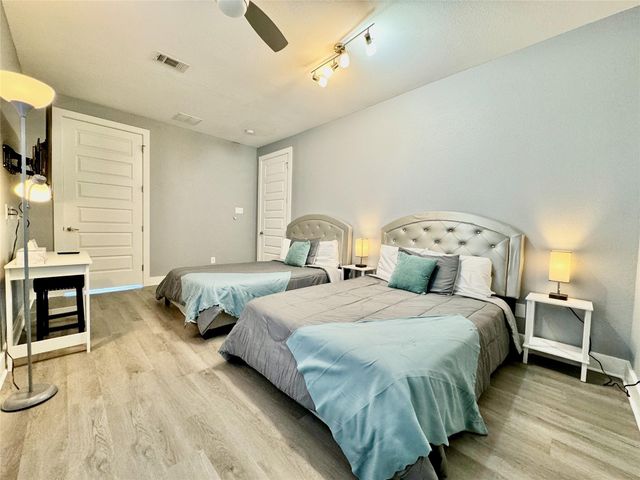 1914 Blodgett Street C, Houston, TX 77004