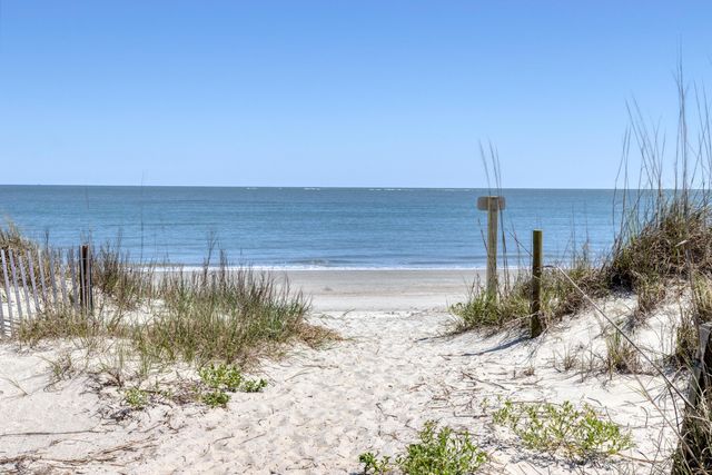 9002 Palmetto Drive 119, Isle Of Palms, SC 29451