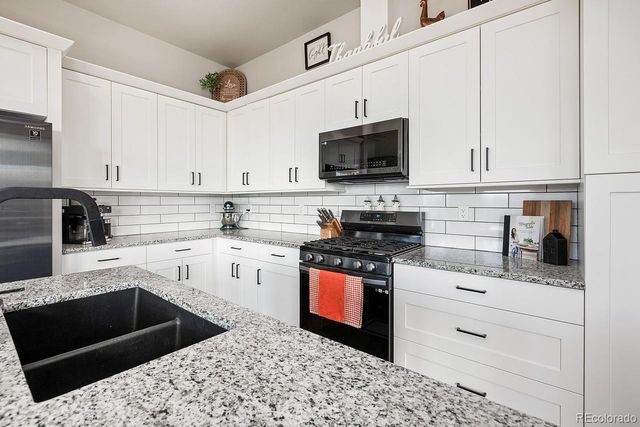 894 Turkey Roost Drive, Livermore, CO 80536