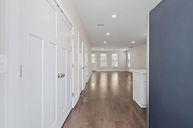 733 Mill Creek Meadow Dr, Nashville, TN 37214
