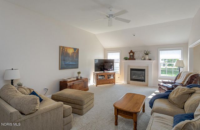 7017 Shadowridge Drive, Waterville, OH 43566
