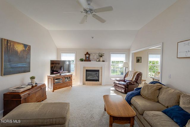 7017 Shadowridge Drive, Waterville, OH 43566