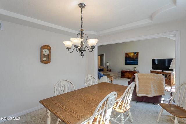 7017 Shadowridge Drive, Waterville, OH 43566