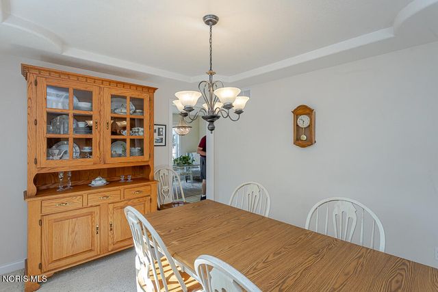 7017 Shadowridge Drive, Waterville, OH 43566