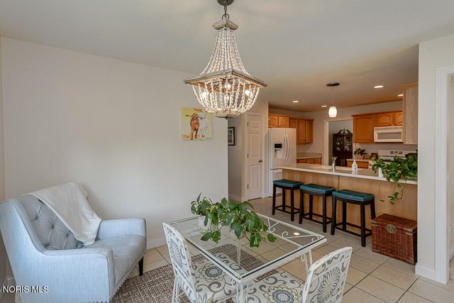 7017 Shadowridge Drive, Waterville, OH 43566