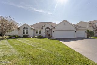 7017 Shadowridge Drive, Waterville, OH 43566