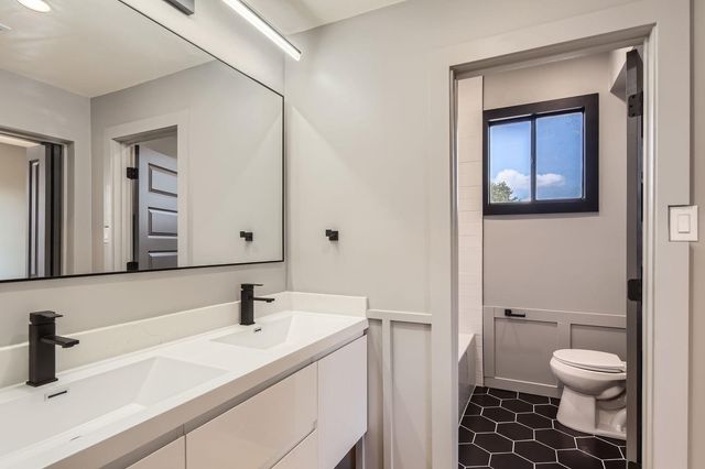 1707 Spyglass DR 60, Austin, TX 78746