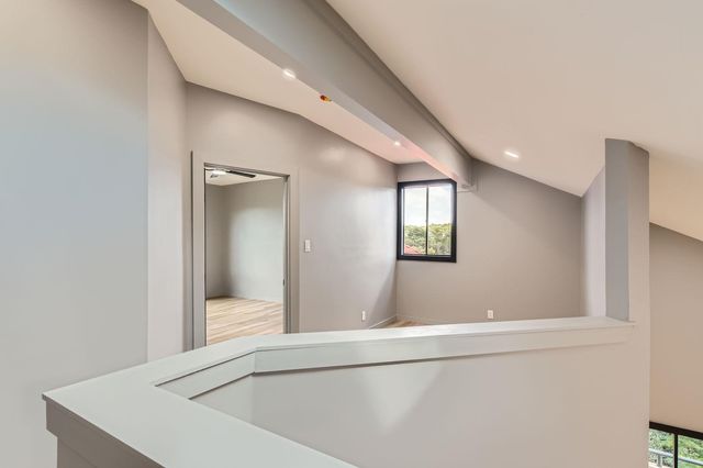 1707 Spyglass DR 60, Austin, TX 78746