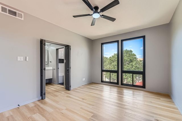 1707 Spyglass DR 60, Austin, TX 78746