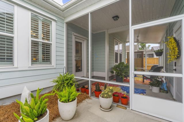 1822 Grovehurst Drive, Charleston, SC 29414