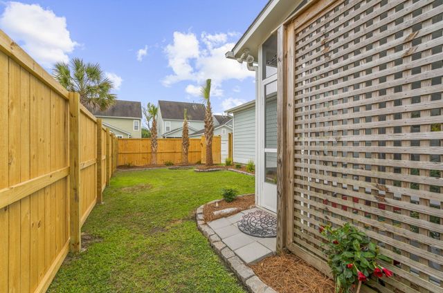 1822 Grovehurst Drive, Charleston, SC 29414