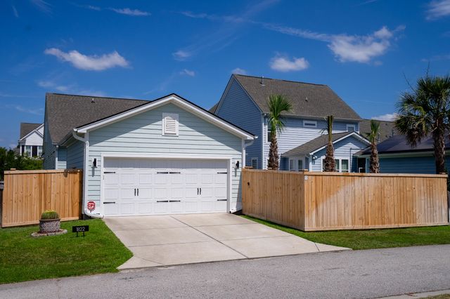 1822 Grovehurst Drive, Charleston, SC 29414