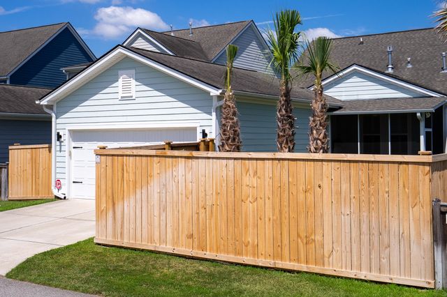 1822 Grovehurst Drive, Charleston, SC 29414