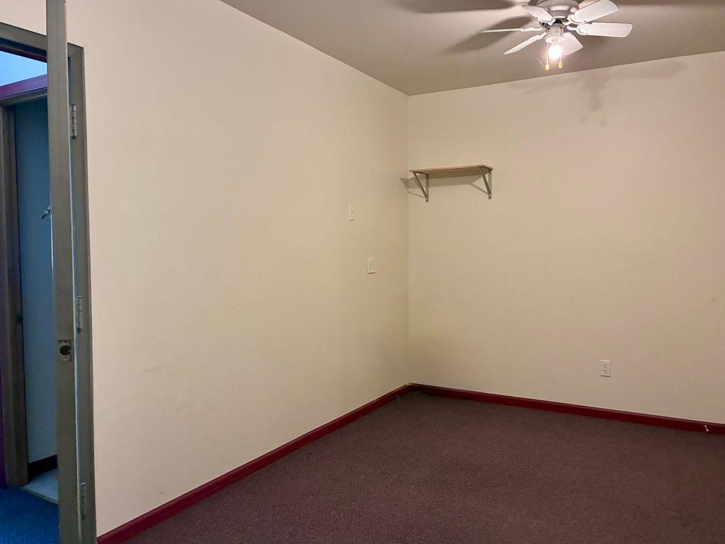 Image 12 of property listing at 122 W Page Street, Sycamore, IL 60178