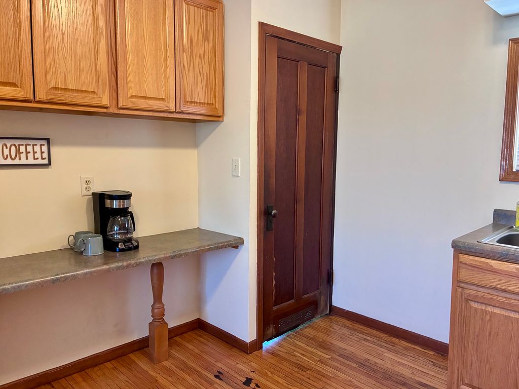Image 16 of property listing at 122 W Page Street, Sycamore, IL 60178