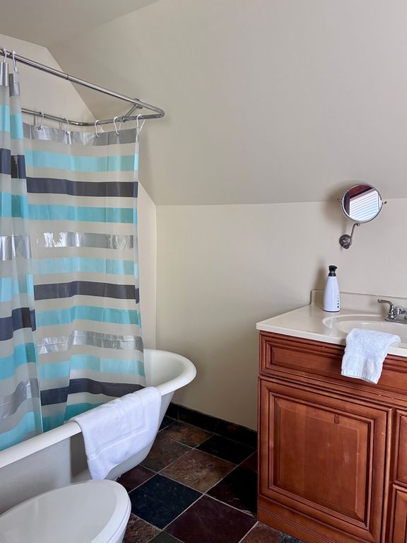 Image 29 of property listing at 122 W Page Street, Sycamore, IL 60178
