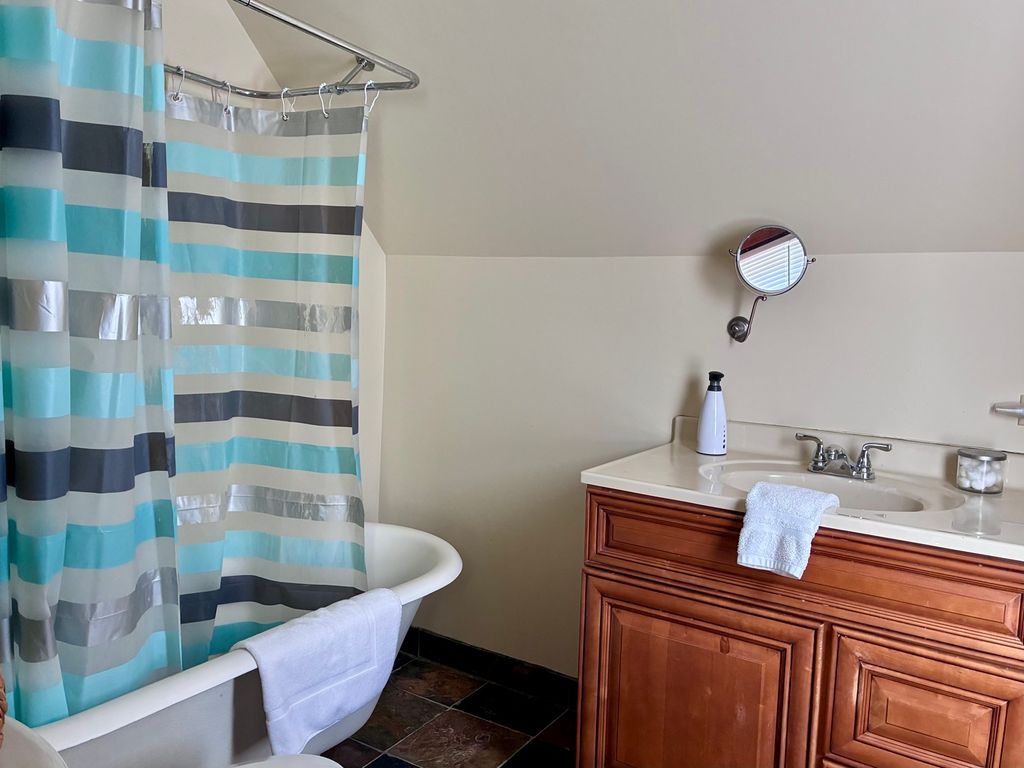 Image 30 of property listing at 122 W Page Street, Sycamore, IL 60178