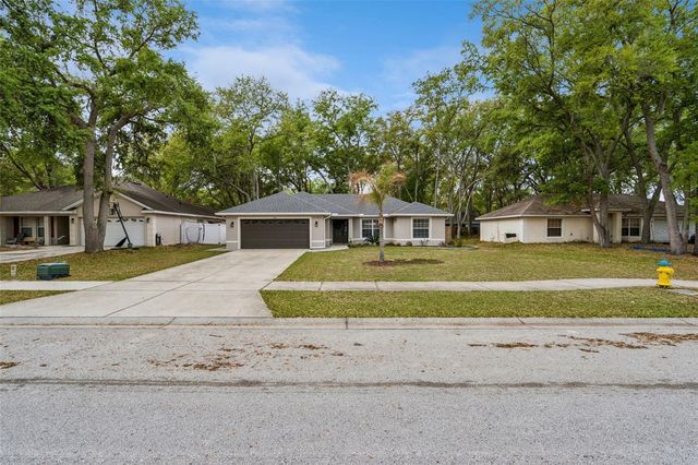 165 QUAIL OAKS CIRCLE, Groveland, FL 34736