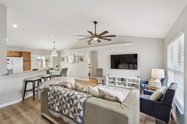 165 QUAIL OAKS CIRCLE, Groveland, FL 34736