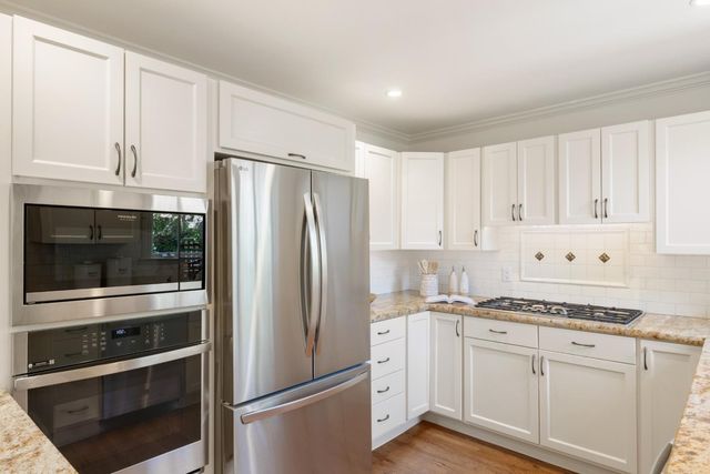 893 Colorado Avenue, Palo Alto, CA 94303