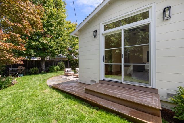 893 Colorado Avenue, Palo Alto, CA 94303
