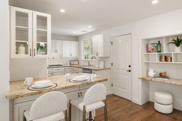 893 Colorado Avenue, Palo Alto, CA 94303