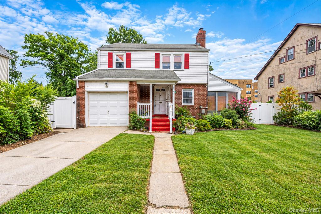 30 Fairview Boulevard, Hempstead, NY 11550 — exterior