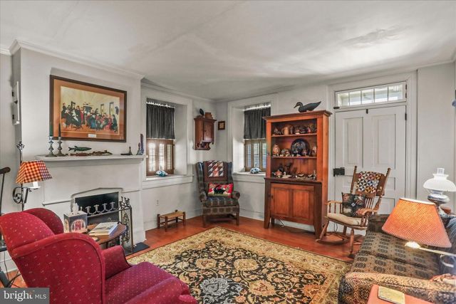 125 HICKORY LN, Hanover, PA 17331