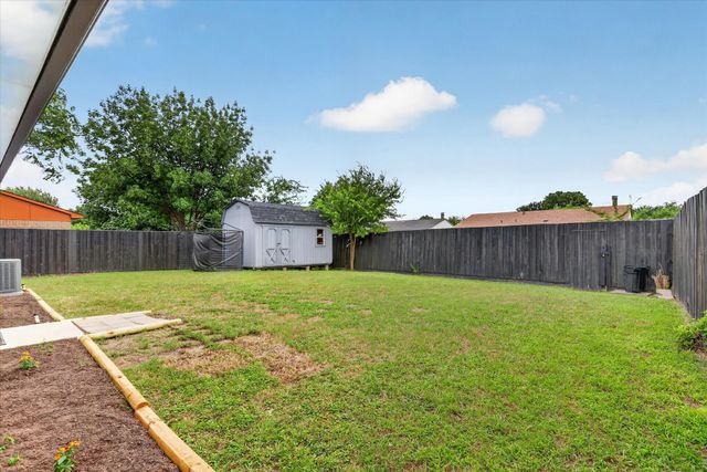 1109 Coffeyville Trail, Grand Prairie, TX 75052