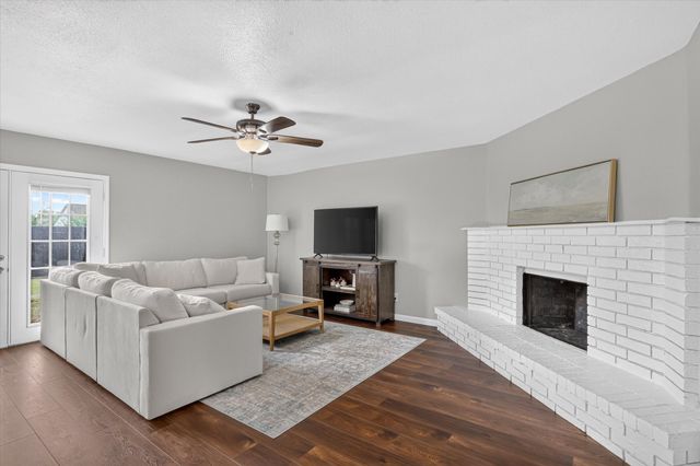 1109 Coffeyville Trail, Grand Prairie, TX 75052
