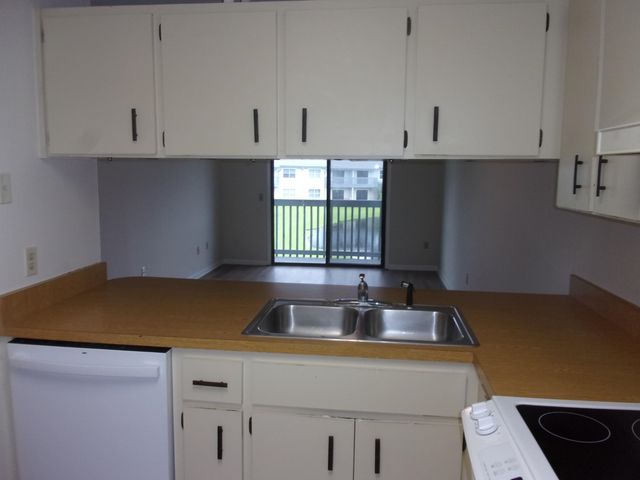 700 W. Pope Rd J74, St Augustine, FL 32080