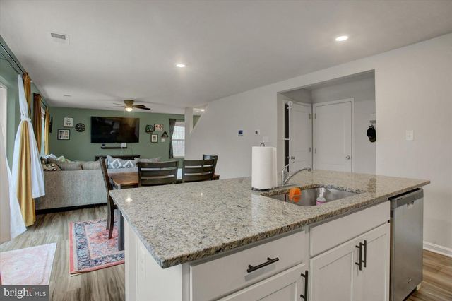 11230 CROSS FIELDS DR, Waynesboro, PA 17268