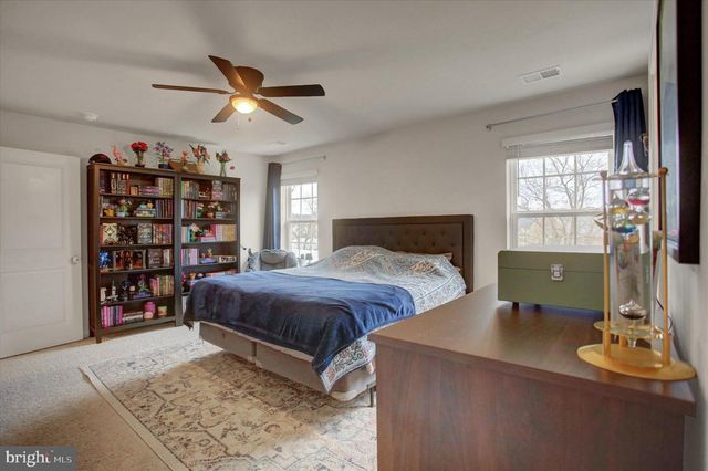 11230 CROSS FIELDS DR, Waynesboro, PA 17268