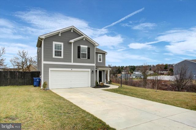 11230 CROSS FIELDS DR, Waynesboro, PA 17268