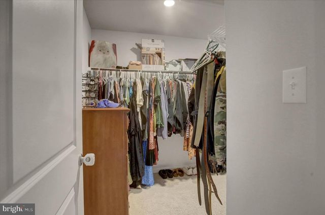 11230 CROSS FIELDS DR, Waynesboro, PA 17268