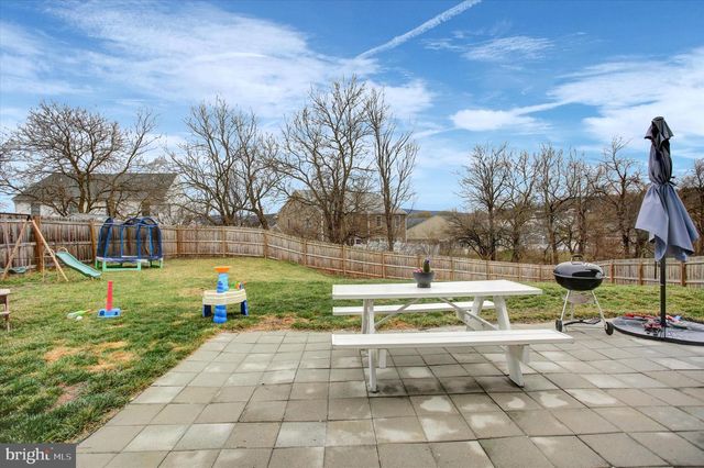 11230 CROSS FIELDS DR, Waynesboro, PA 17268