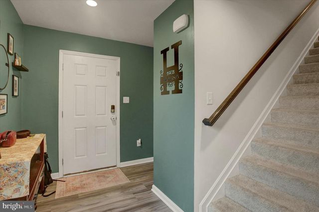 11230 CROSS FIELDS DR, Waynesboro, PA 17268