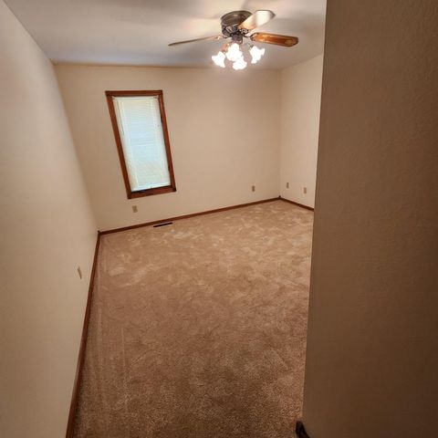 1107 W Tracy Street, Springfield, MO 65807