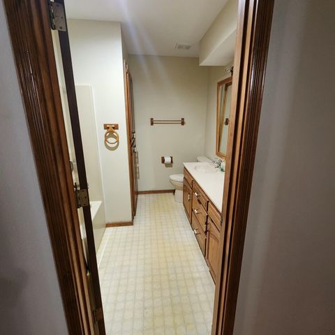 1107 W Tracy Street, Springfield, MO 65807