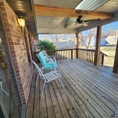 1107 W Tracy Street, Springfield, MO 65807