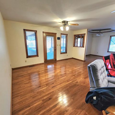 1107 W Tracy Street, Springfield, MO 65807