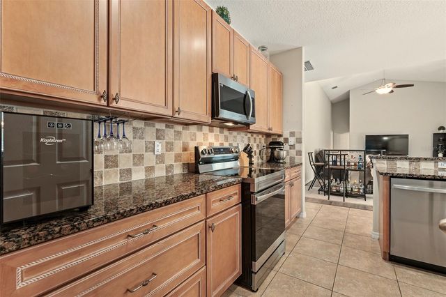 11 RAINBROOK DRIVE, Palm Coast, FL 32164