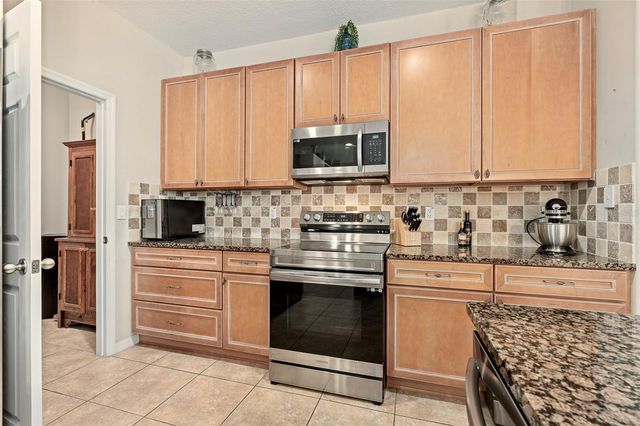 11 RAINBROOK DRIVE, Palm Coast, FL 32164