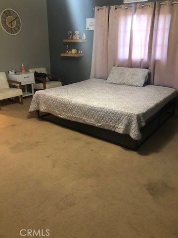 296 PALM AVE, Hemet, CA 92543